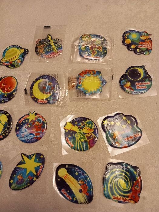 Magnesy na lodówkę dino droga mleczna danonki w kosmosie