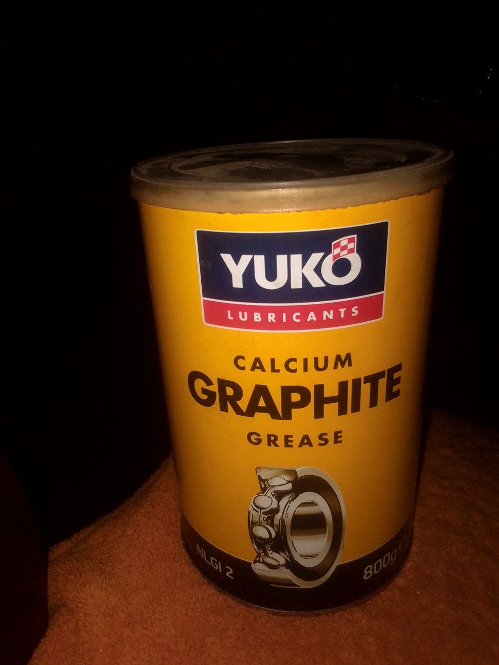 Смазка в банке новая Yuko