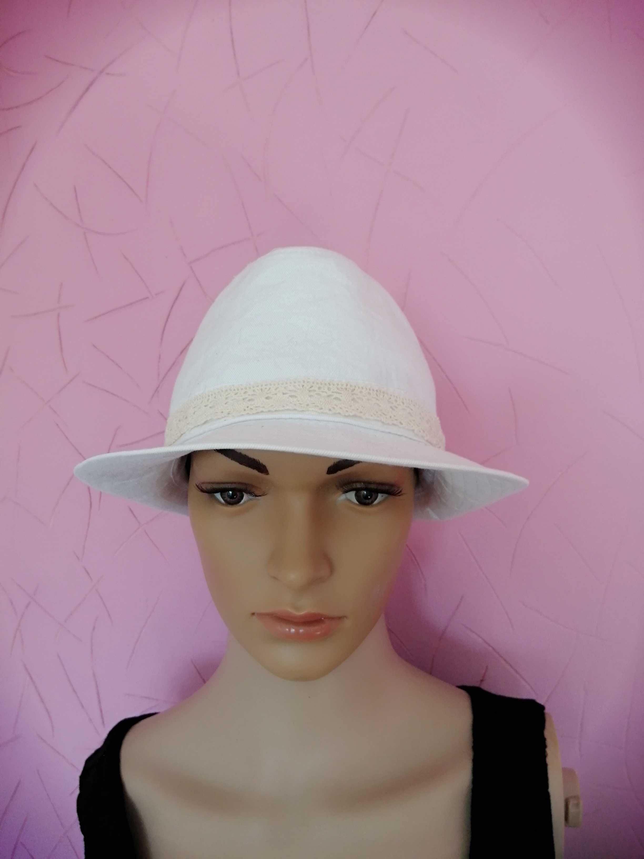 Biały bawełniany kapelusz 57 cm