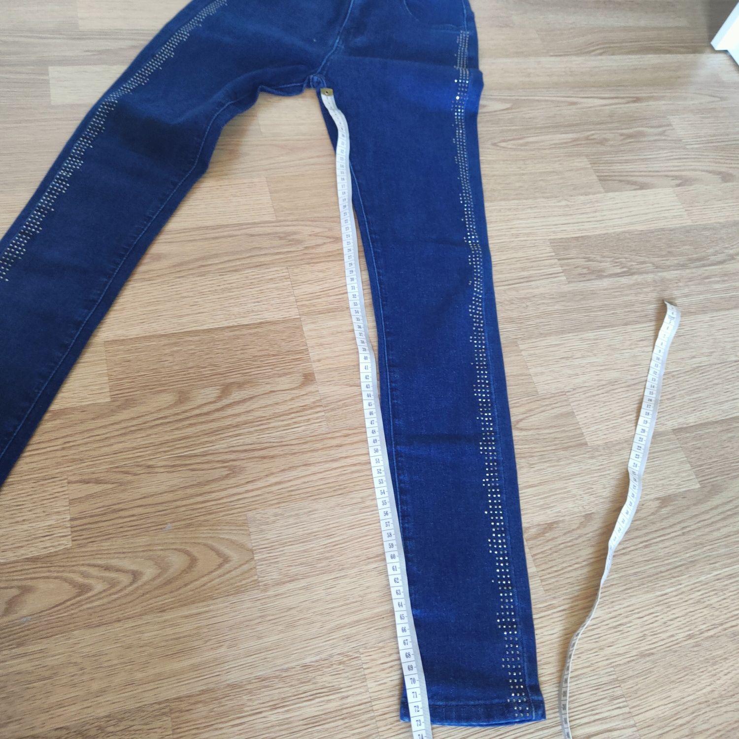 Spodnie jeans top secret jak nowe raz założone.