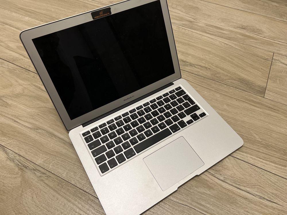 MacBooka Air 13 model A1466