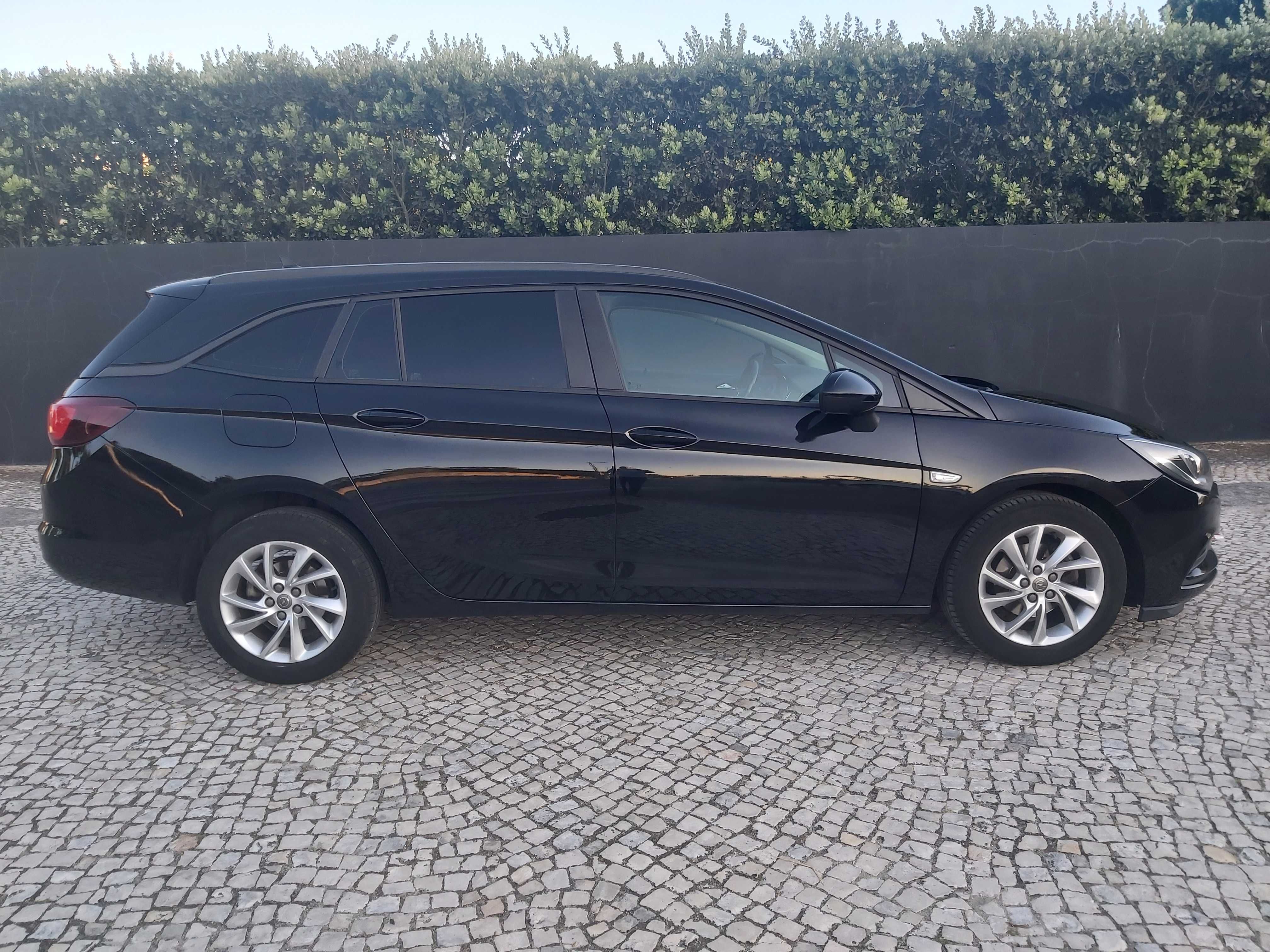 Opel Astra Sports Tourer Caixa Automática - Nacional 2019