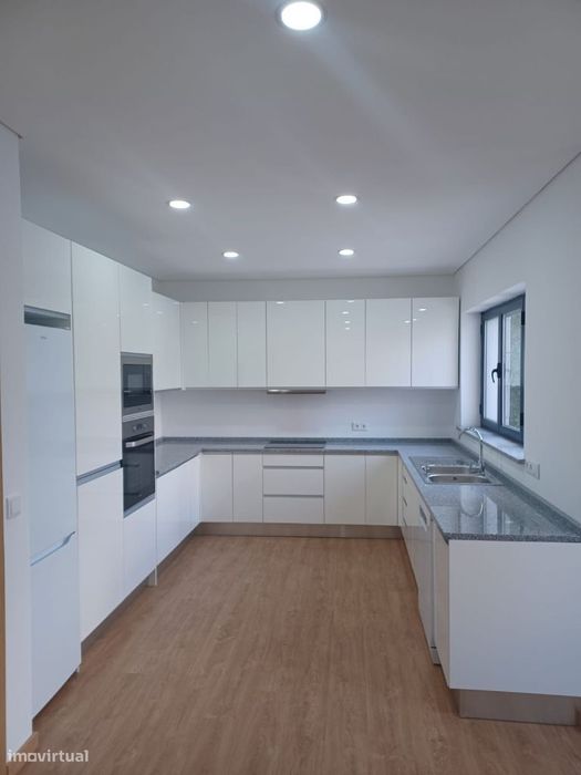 Venda apartamentos T3 - Nelas