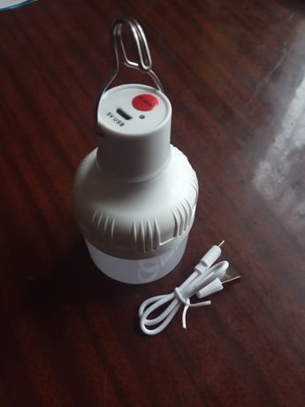 LED лампа кемпнінгова