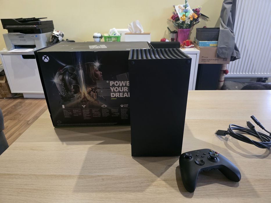 Xbox Series X 1Tb Nowa! Gwarancja