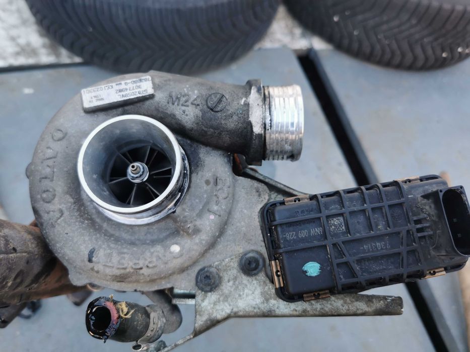 volvo xc90 v70 2.4d turbosprężarka