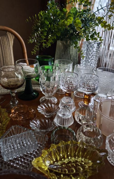 Сахарница цукорниця бокалы рюмки блюдца солонки старинное стекло посуд