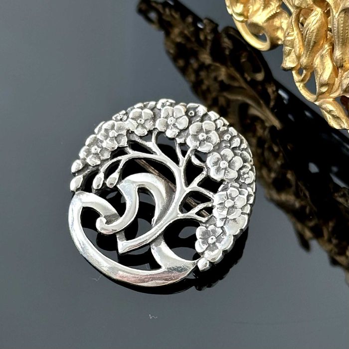 Broszka artystyczna z srebra w stylu secesji wiedeńskiej, próba 925