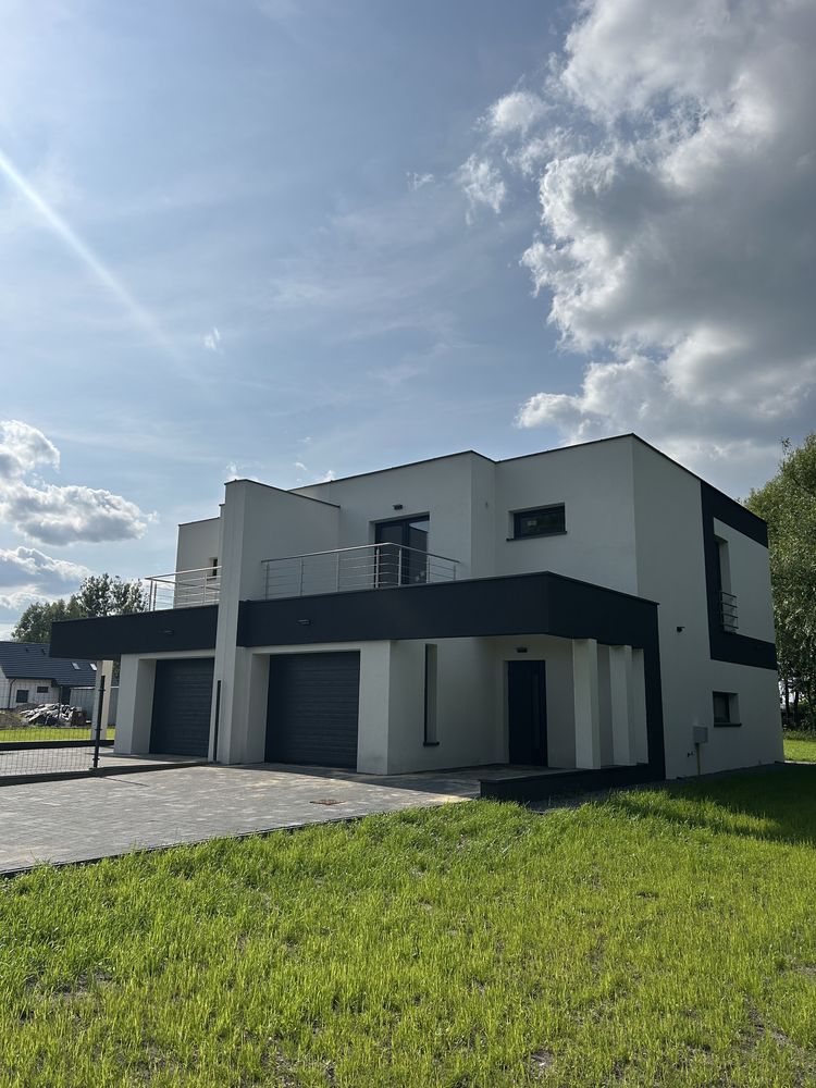 Dom bliźniak w centrum Zawiercia - dostępna jedna połowa
