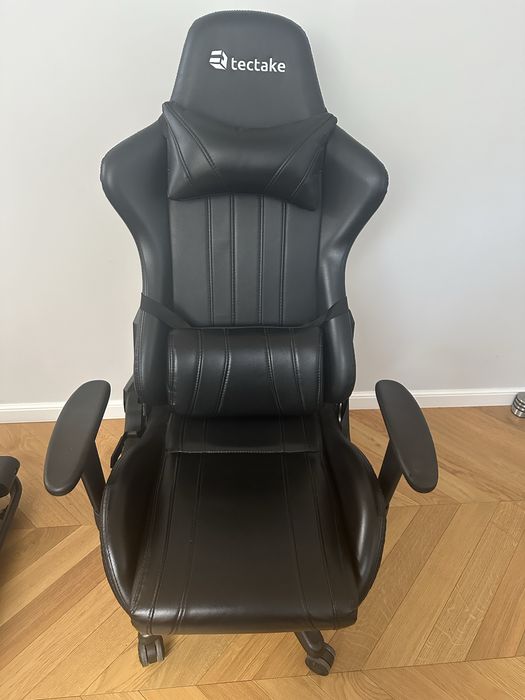 Fotel gamingowy Tectake – czarny, wygodny, regulowany