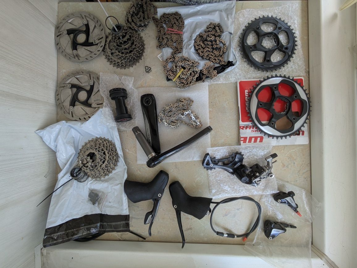 Гравійний групсет Sram Rival 1x11, Shimano Ultegra
