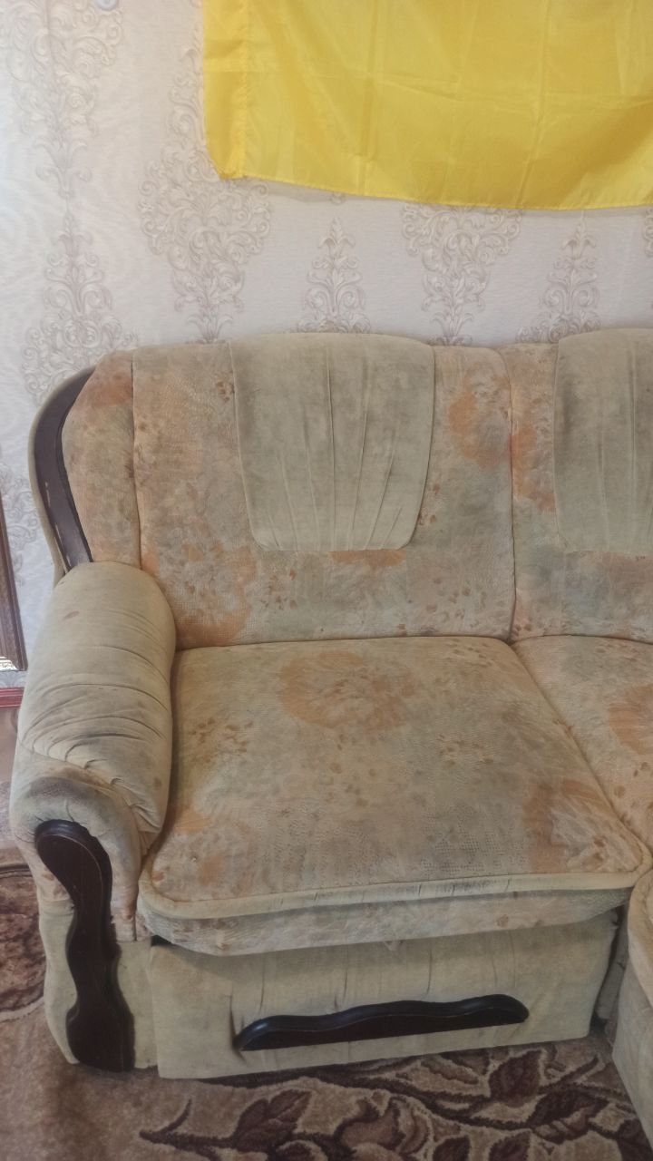 Продам диван угловий