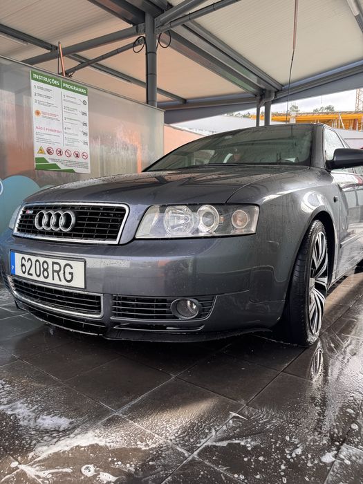 Audi a4 b6 carro muito bem estimado