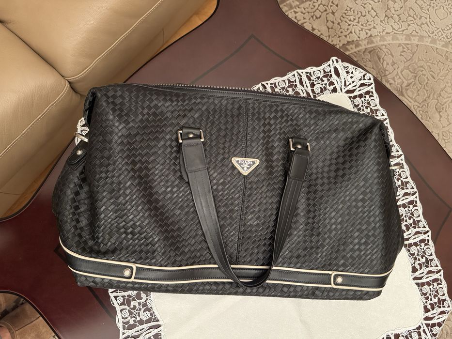 Оригінальна сумка Prada, натуральна шкіра, стан 8/10