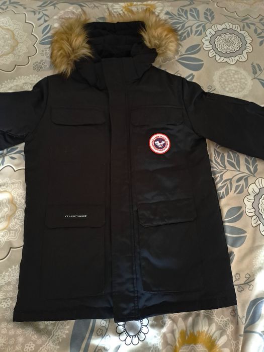 Продам орігінальний пуховик зимній