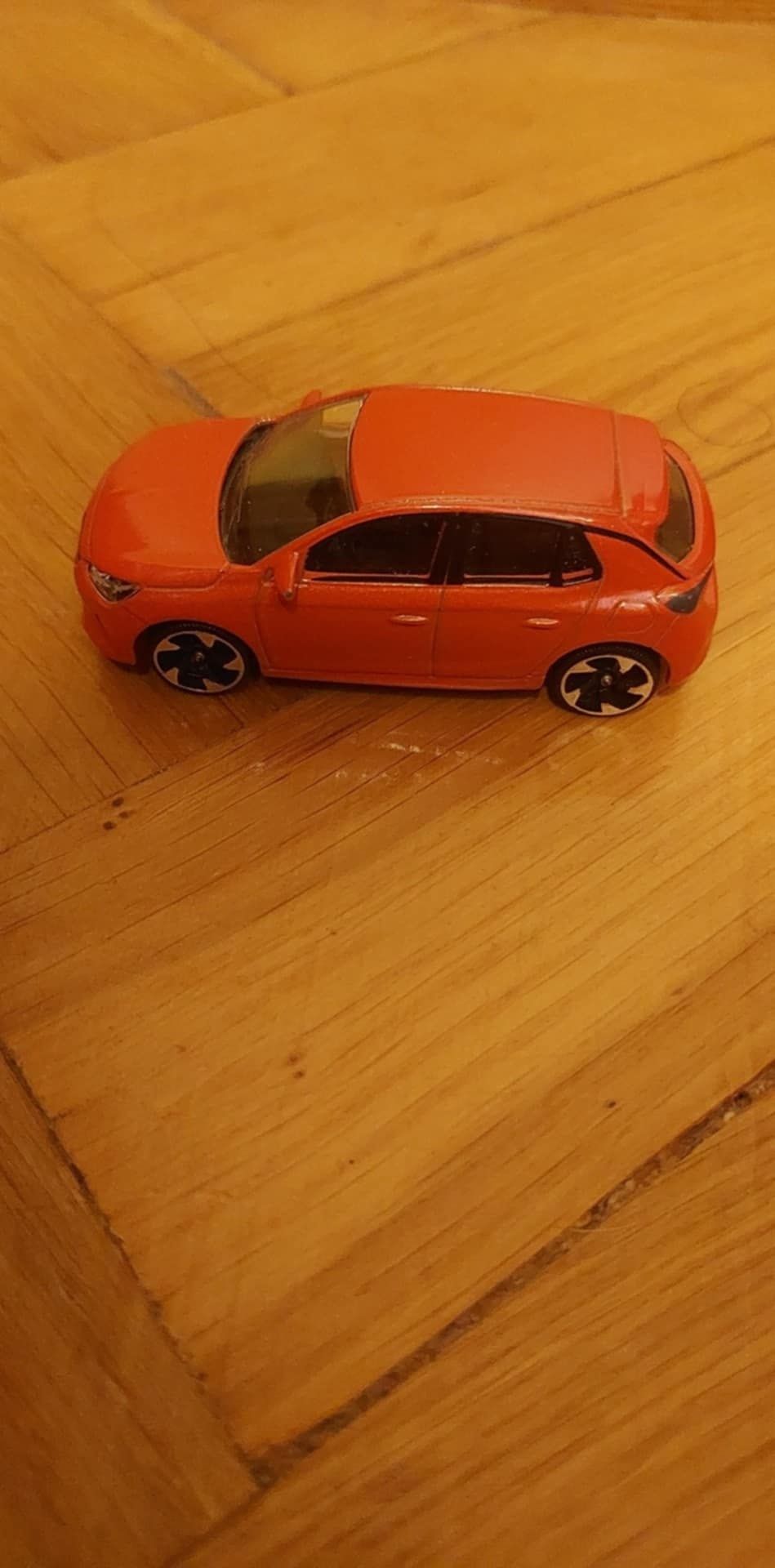 Samochodzik Audi rastar