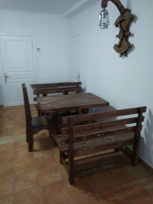 Меблі під старовину