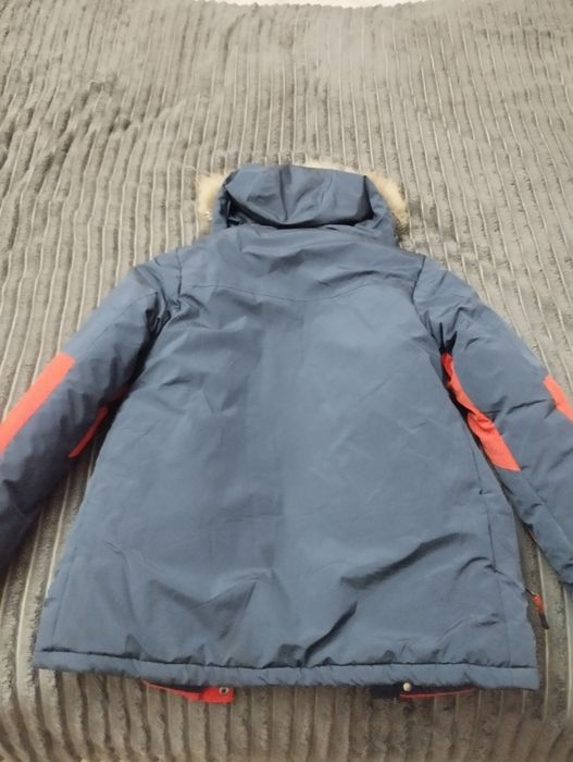 Куртка дитяча в хорошому стані