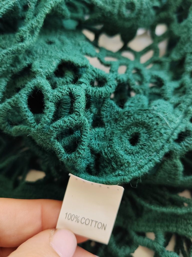 Szydelkowa bluzka dekolt V ażurowa bluzka butelkowa zieleń
