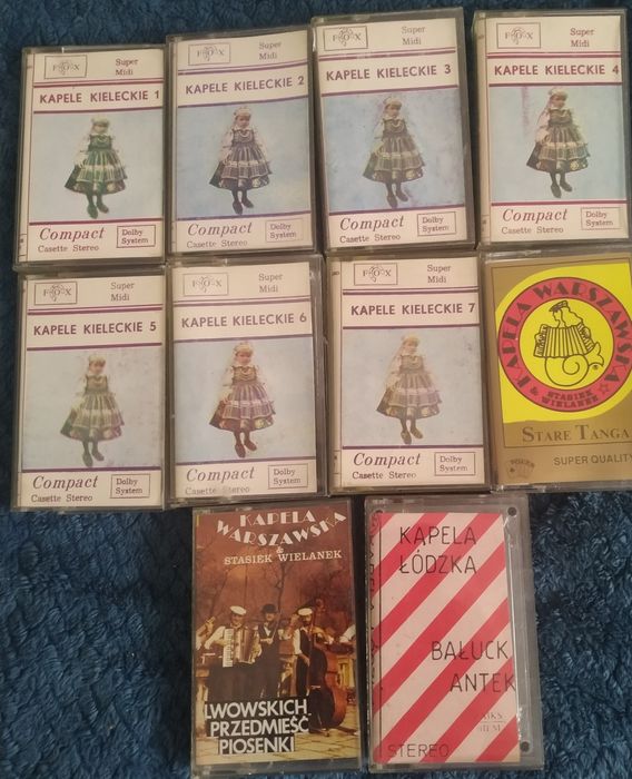 Zestaw kaset z. Muzyka ludowa . Kapele kieleckie i inne