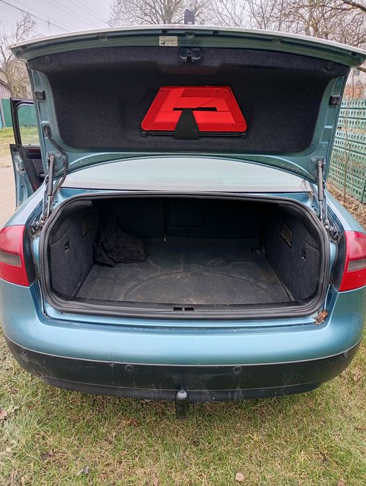 Автомобіль Audi A6 C5