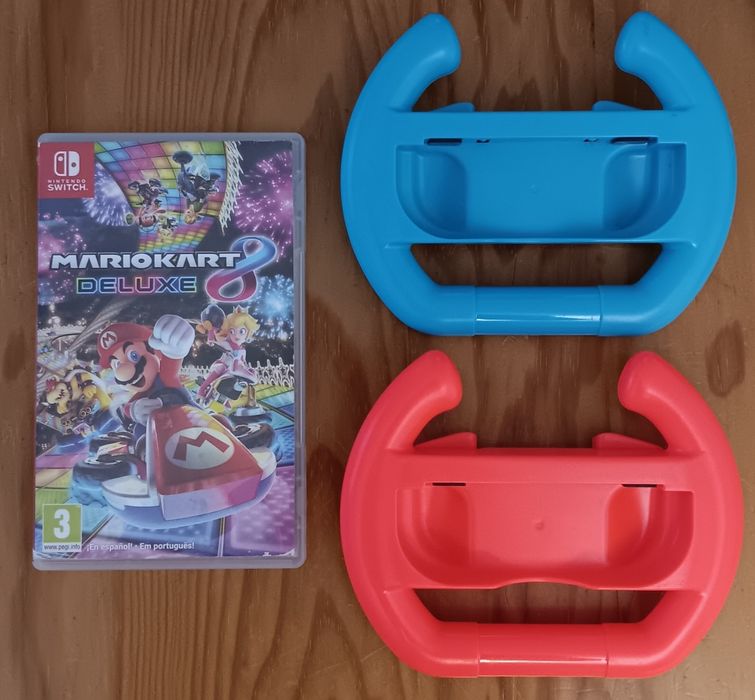 Mario Kart 8 Deluxe + 2 volantes Nintendo Switch