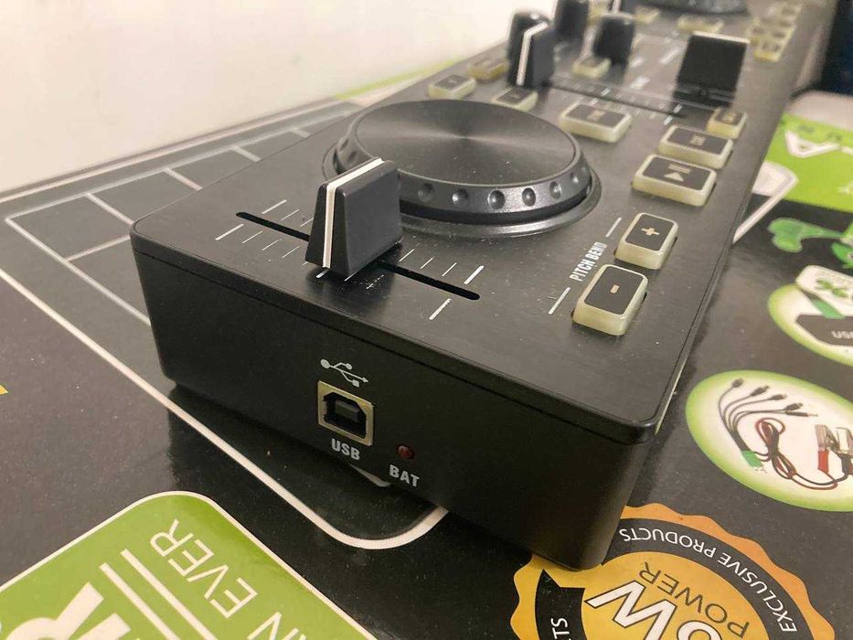 Dj контроллер Behringer CMD MICRO