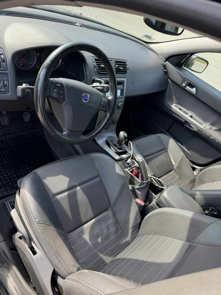 Volvo v50 2.0D  136KM