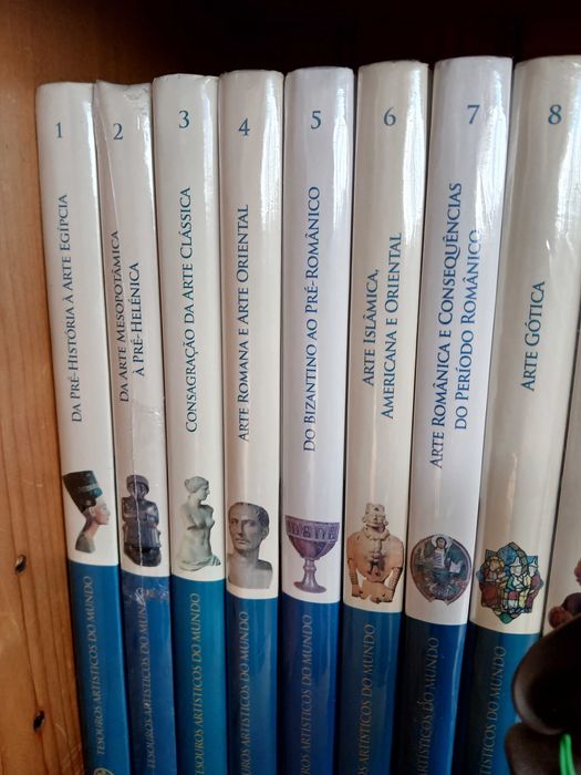 Colecção 30 volumes novos Tesouros artísticos do mundo
