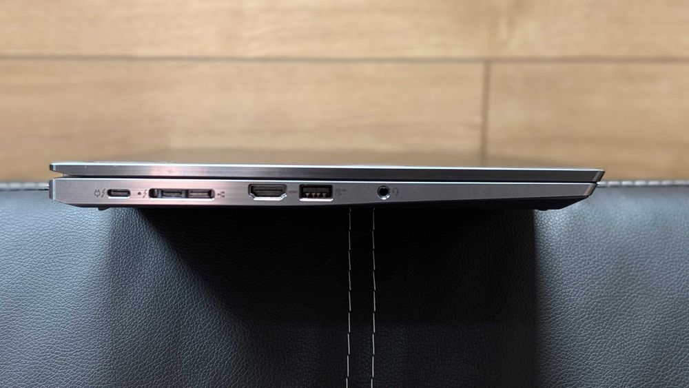 Lenovo ThinkPad T14s Gen 2 14" 4K UHD IPS 500nits i7-1165G7 512Gb 16Gb