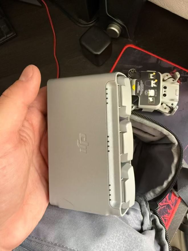 djil      mini 2