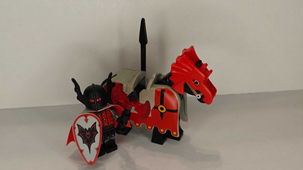 LEGO Minifigures 71045 Basil Bat Lord | Wampirzy Rycerz + KOŃ - UNIKAT