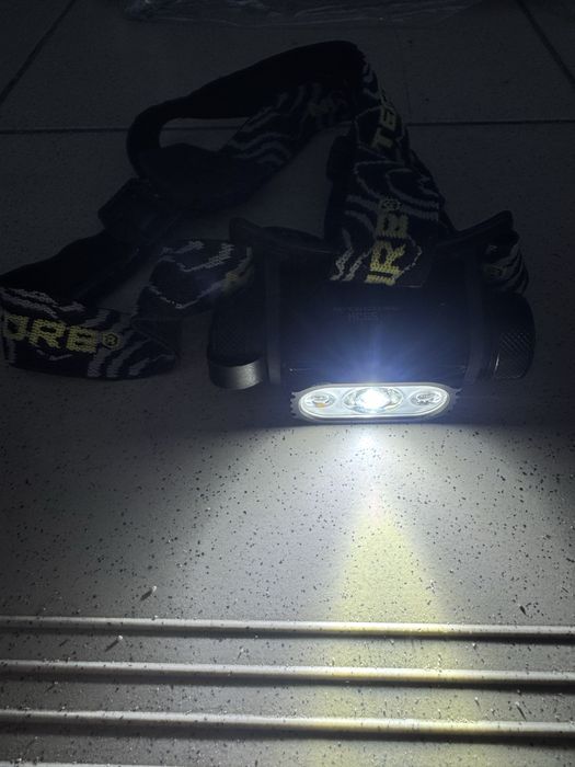 Налобний ліхтарик nitecore hc65 v2