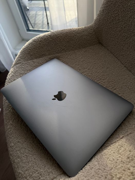 MacBook Air 2020 m1 256 GB/8 GB
