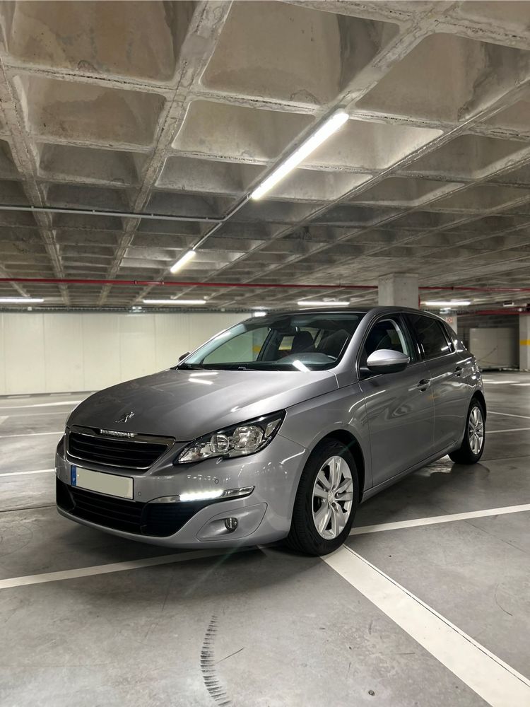 Peugeot 308 1.2 e-THP Active | Livro de Revisoes completo