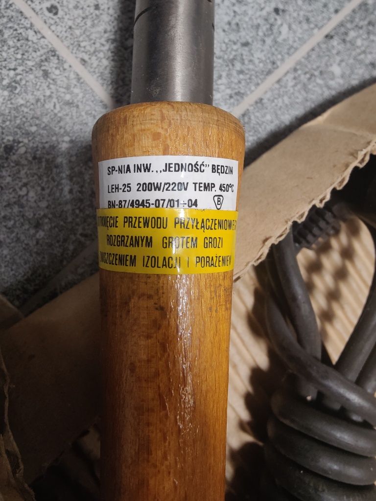 Lutownica LEH-25 200W w pudełku PF-400 Nowa