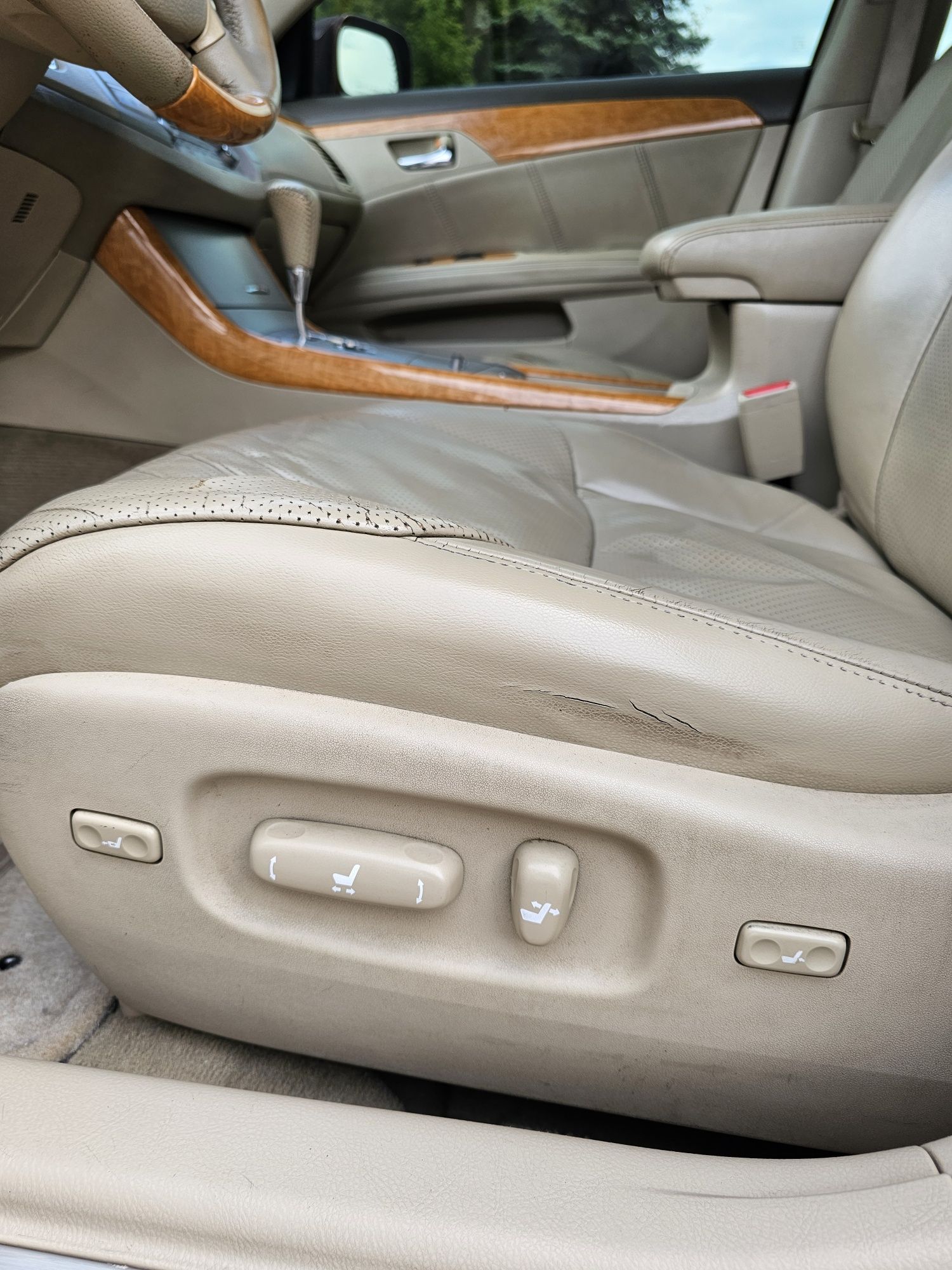 Toyota Avalon 2006