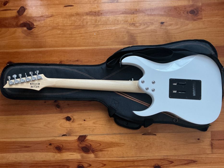 Guitarra Ibanez GRG140-WH