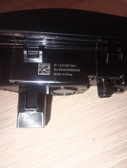 Камера в крило права Model Y. 2020-2023.