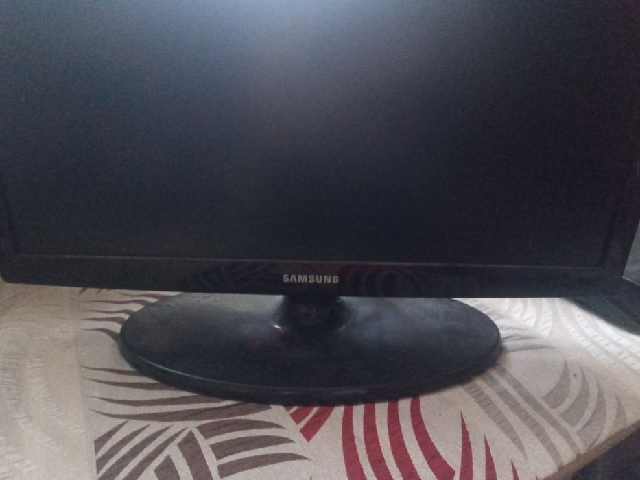 Do sprzedania zestaw mały telewizor i dvd