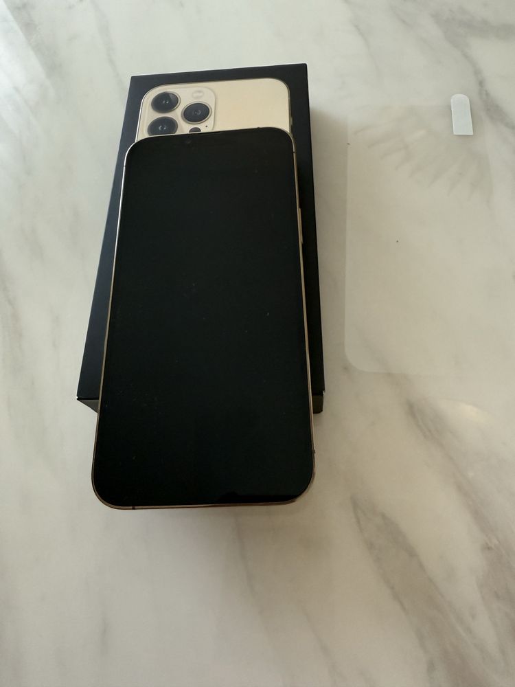 Iphone 13 Pro Max com 128gb cor Dourado 450€