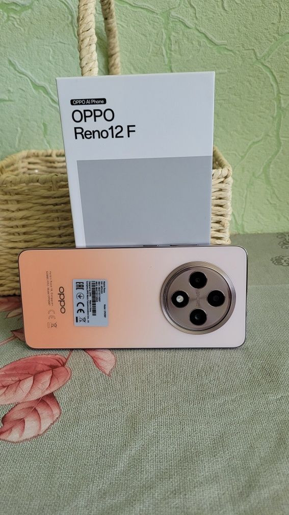 Продається мобільний телефон смартфон ОРРО Reno 12F 8/256 Gb в ідеальн