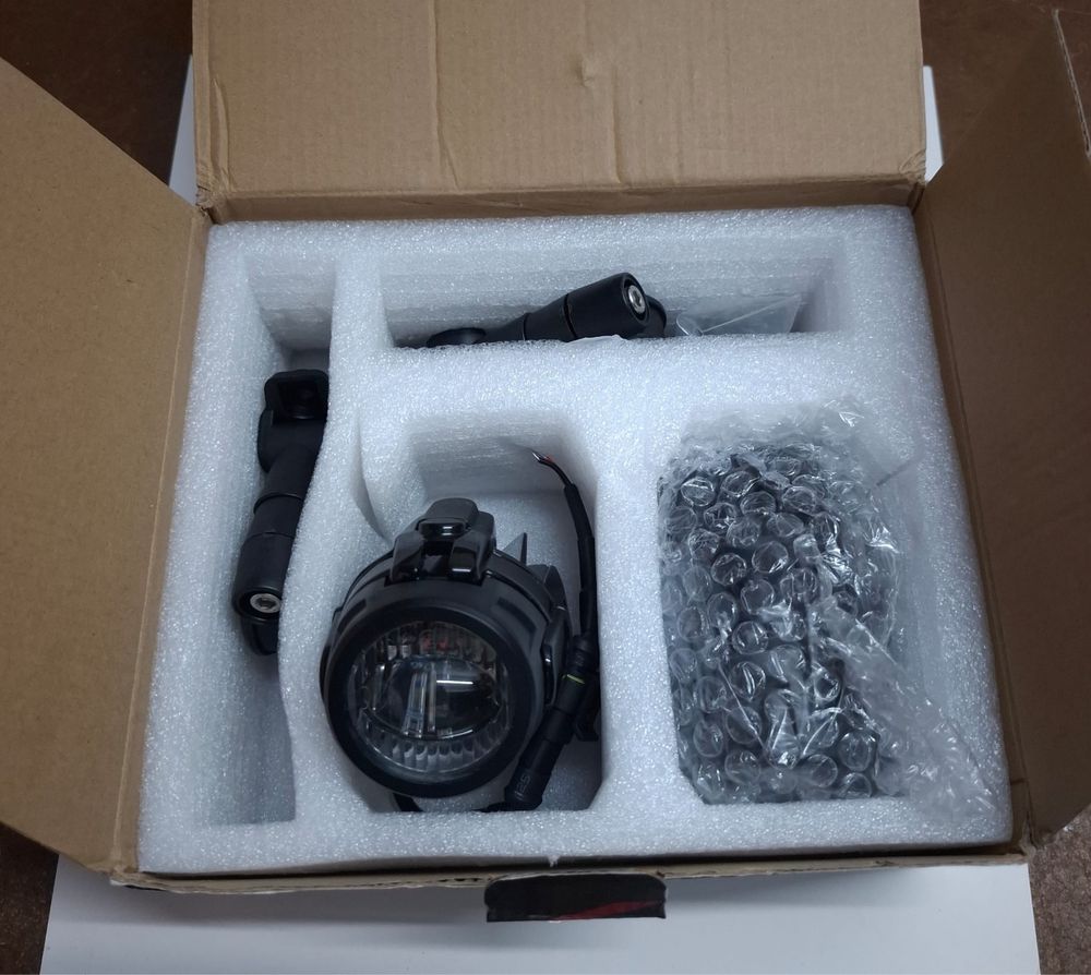 Farol Led auxiliar moto