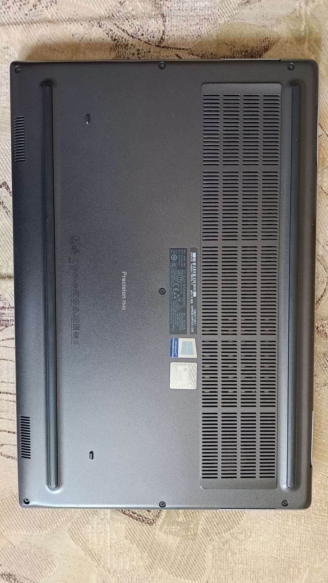 Продам игровой ноутбук Dell precision 7540