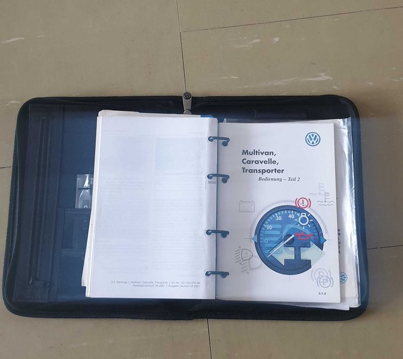 Instrukcja Obslugi+Etui.VW Multivan Transporter Caravelle instrukcja