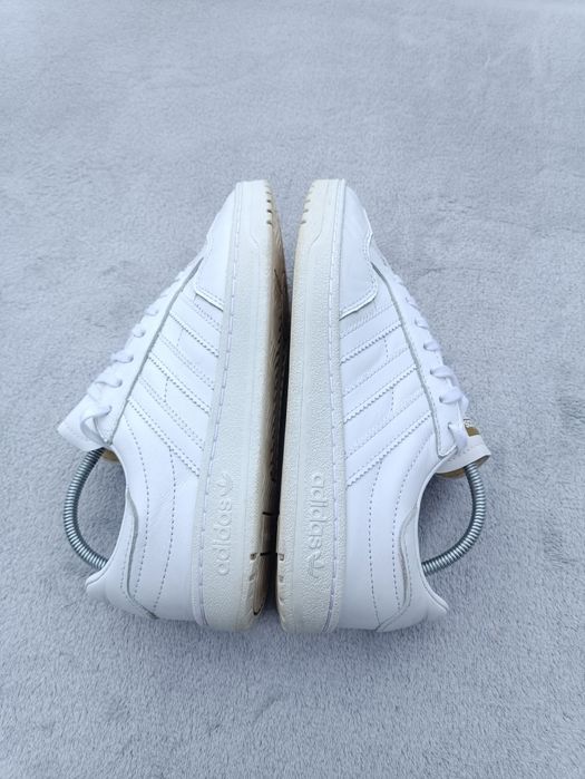 Женские кроссовки Adidas р37.5-38