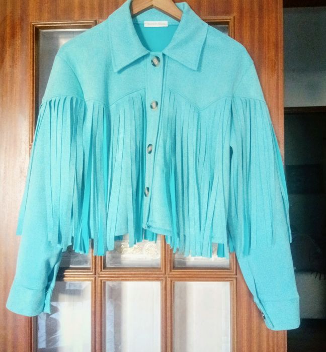 Casaco de franjas veste até L , elastano  com portes 14.50€