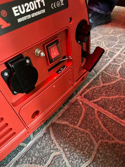 Генератор инверторный бензиновый HONDA /ОПТ-РОЗНИЦА/ закрытие склада