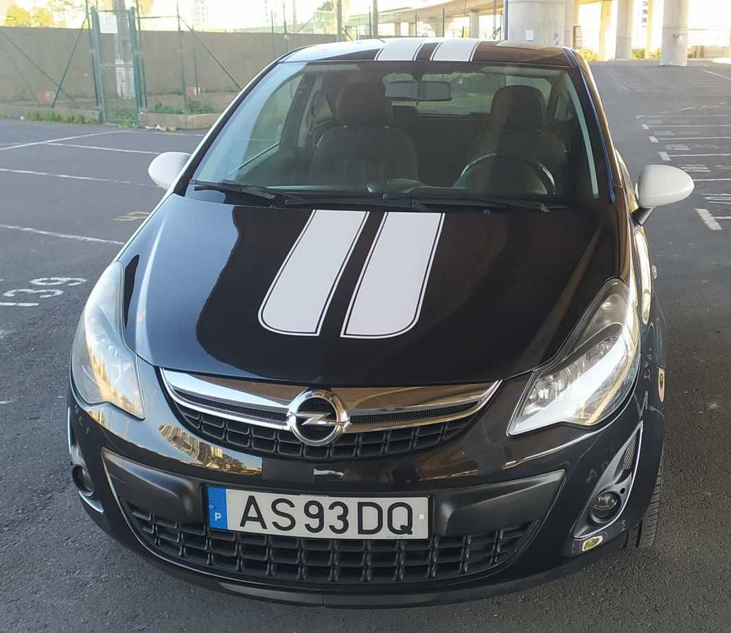 Opel Corsa 1.2 Black Edition - Caixa Automática