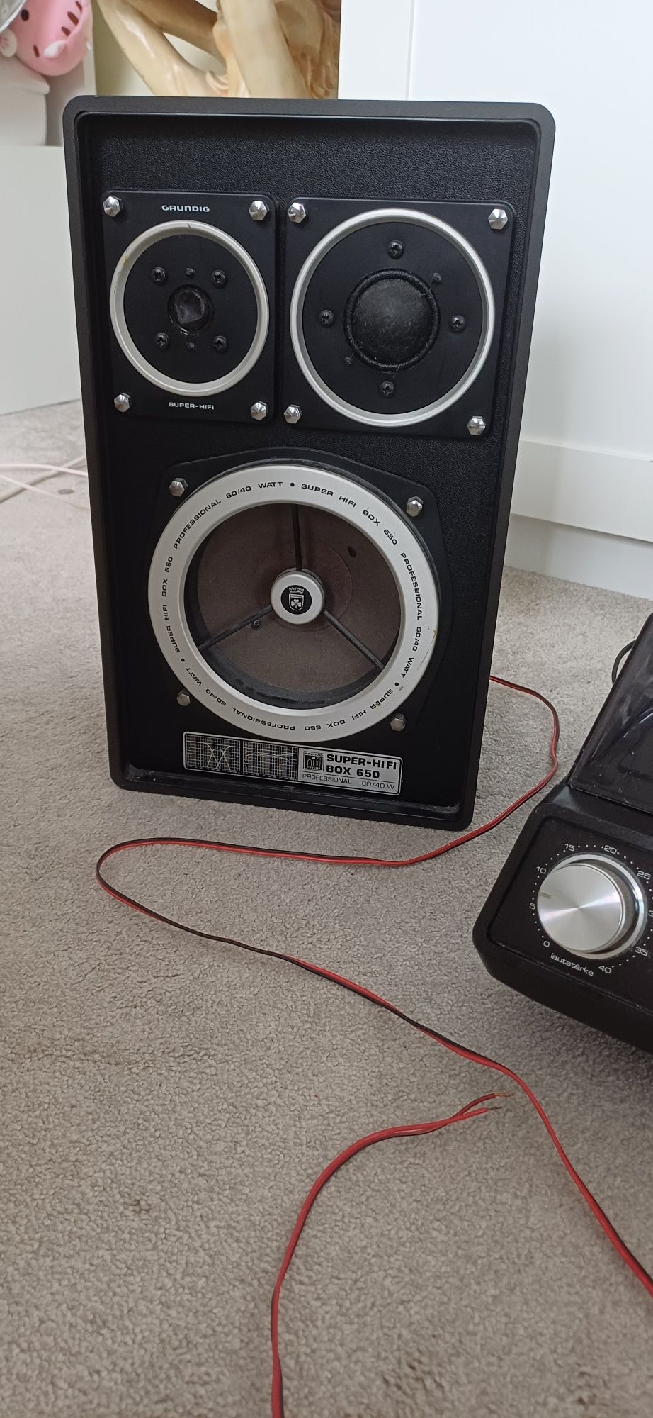 Gramofon I dwie kolumny